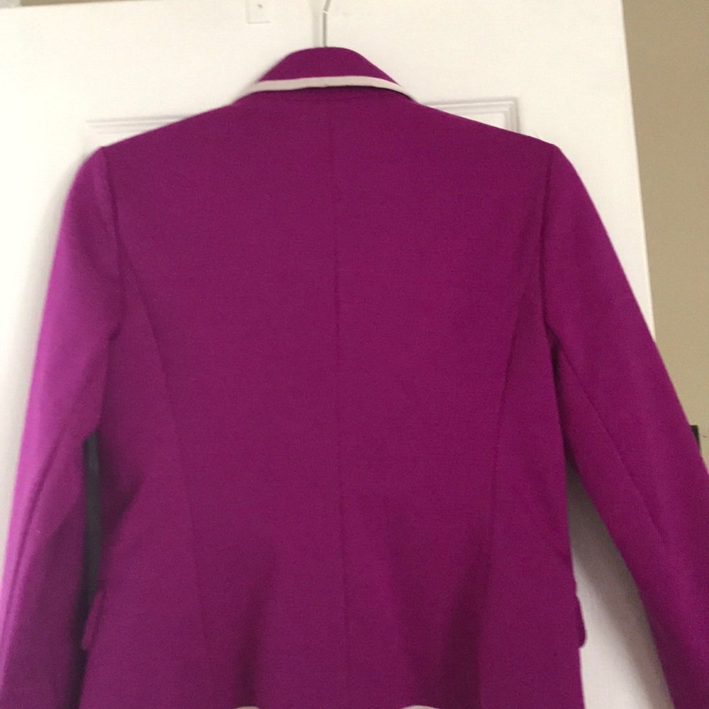 Blazer - Picture 2 of 4